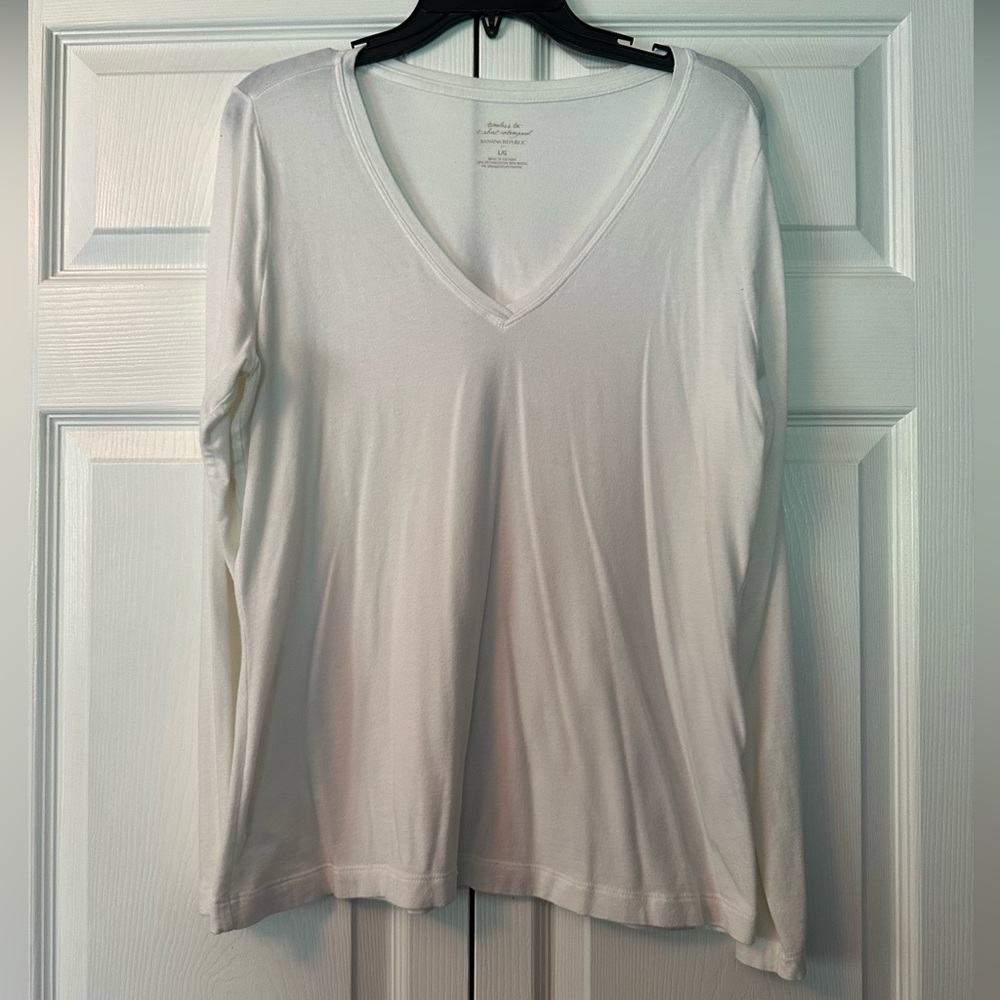 White Timeless long sleeve Tshirt - size L